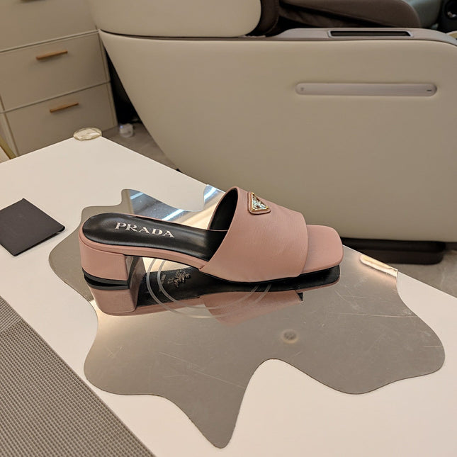 PRADA 26S OPEN TOE MULES 45MM IN BLUSH PINK SAFFIANO CALFSKIN WITH LOGO