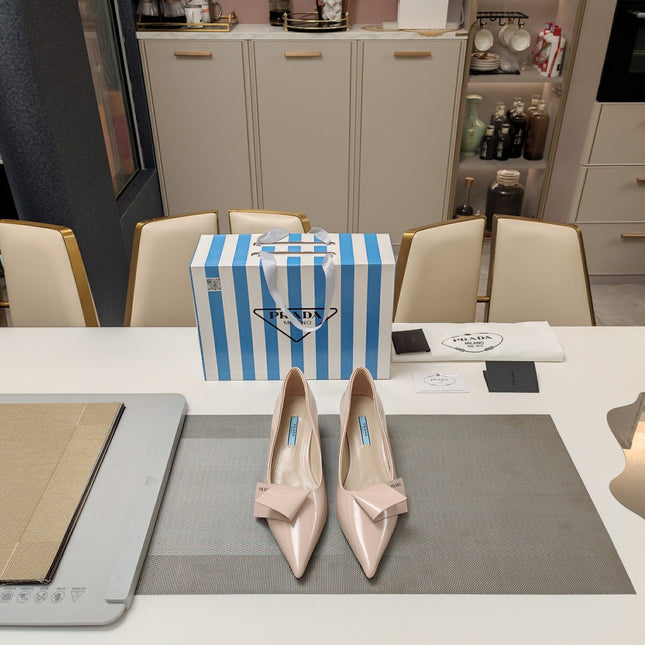 PRADA 26S POINTED TOE PUMPS 45MM IN BEIGE CALFSKIN