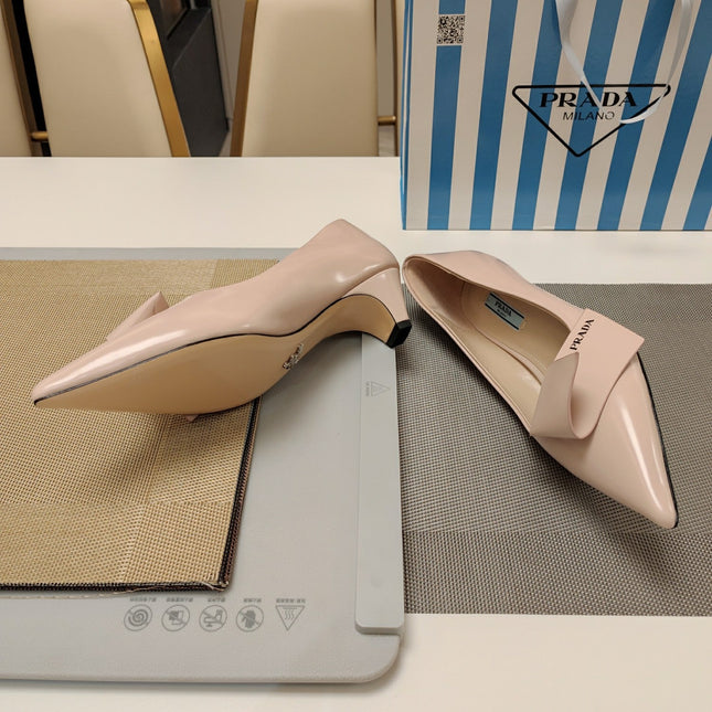 PRADA 26S POINTED TOE PUMPS 45MM IN BEIGE CALFSKIN