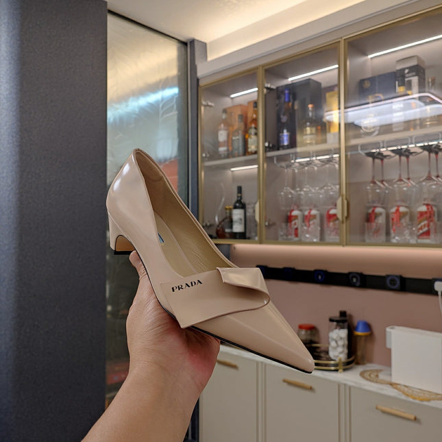 PRADA 26S POINTED TOE PUMPS 45MM IN BEIGE CALFSKIN