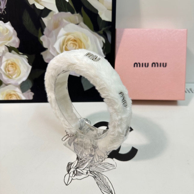 THICK HEADBAND WITH DIAMOND LOGO IN WHITE PLUSH FABRIC 412483