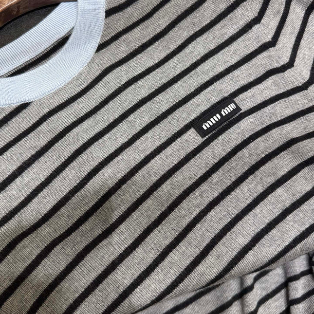 MIUMIU KNITTED T-SHIRT STYLE 760