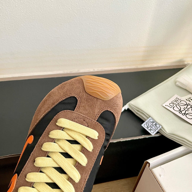 LOEWE 26S BALLET RUNNER 2.0 IN DARK BROWN SUEDE AND BLACK NYLON