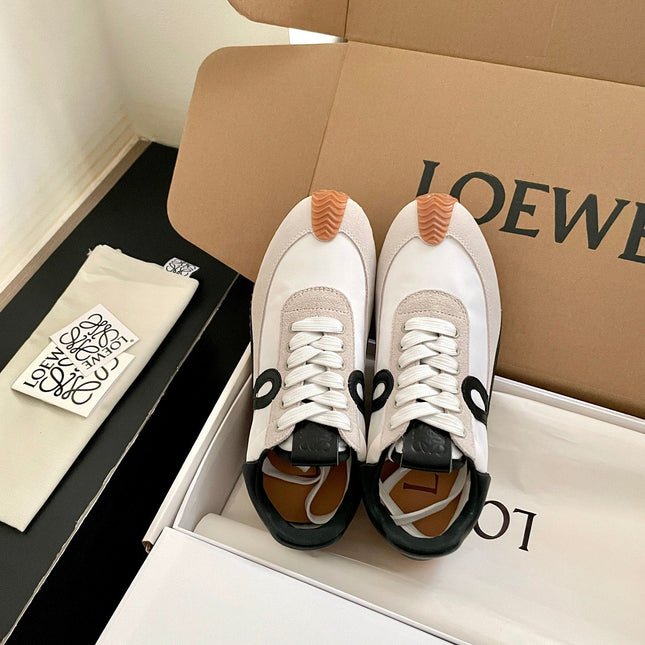 LOEWE 26S FLOW RUNNER SNEAKER IN LIGHT GRAY SUEDE AND BLACK SHEEPSKIN