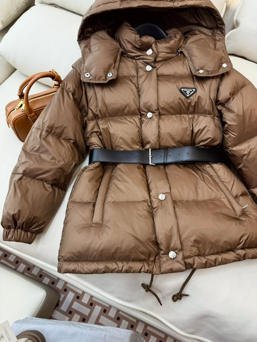 PRADA 25S DOWN COAT 311