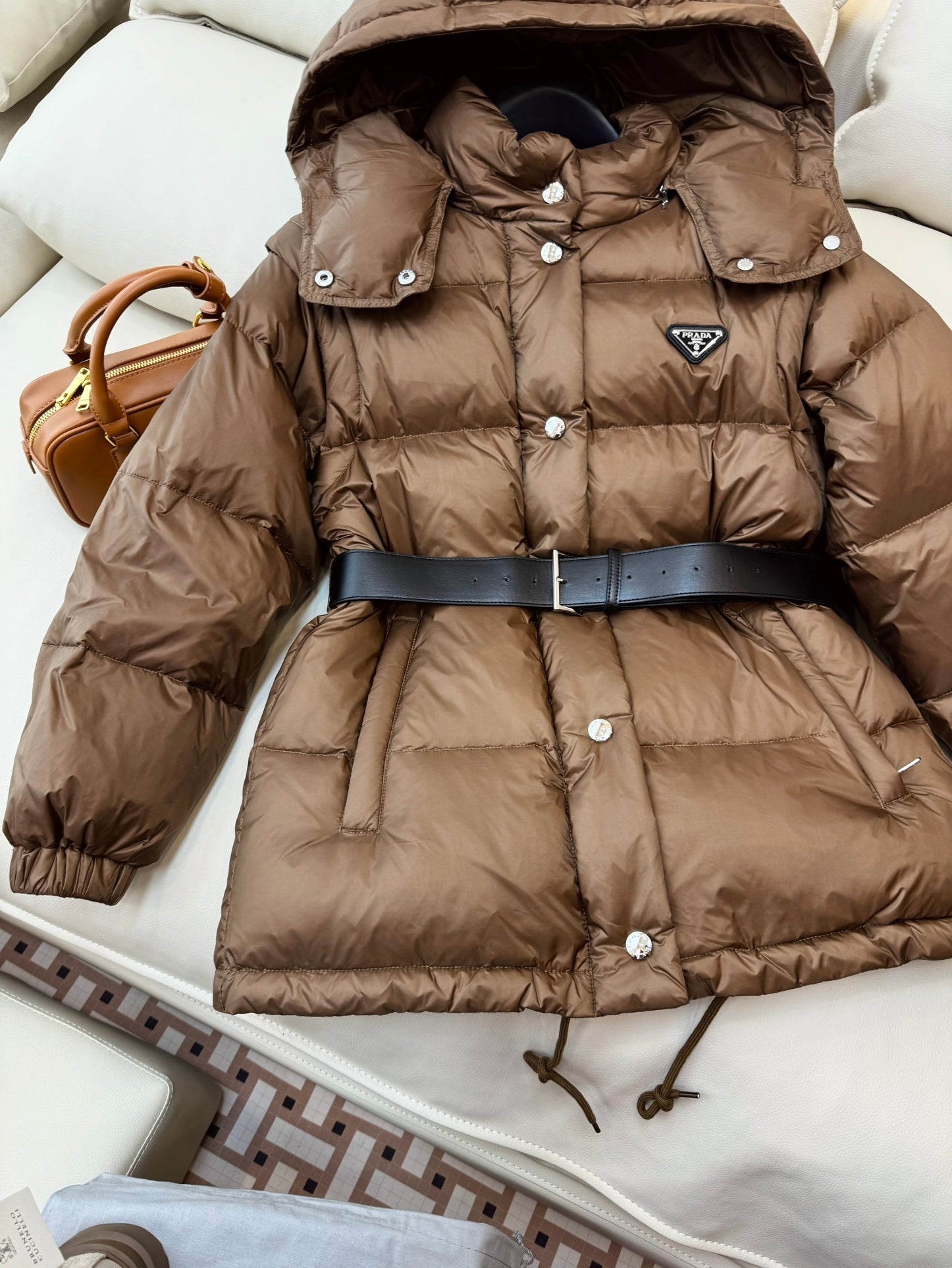 PRADA 25S DOWN COAT 311