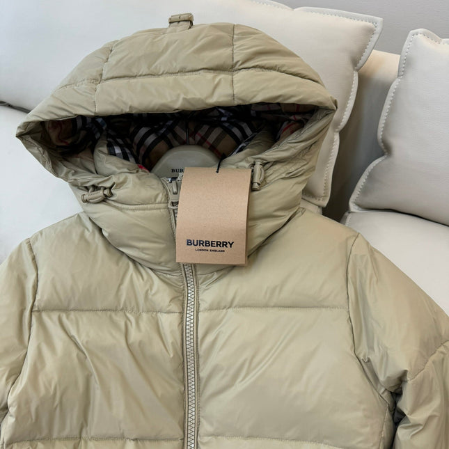 BURBERRY 25S DOWN JACKET 140