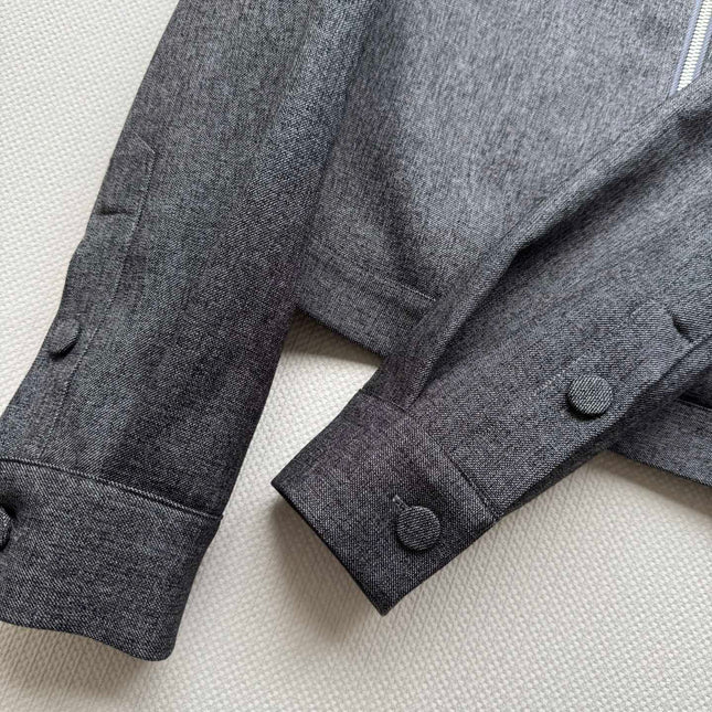 PRADA 26S SUIT 650