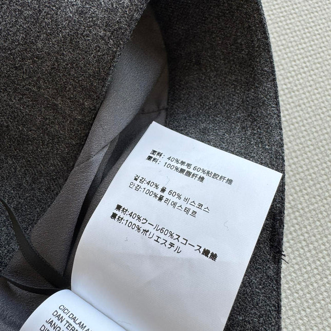 PRADA 26S SUIT 650