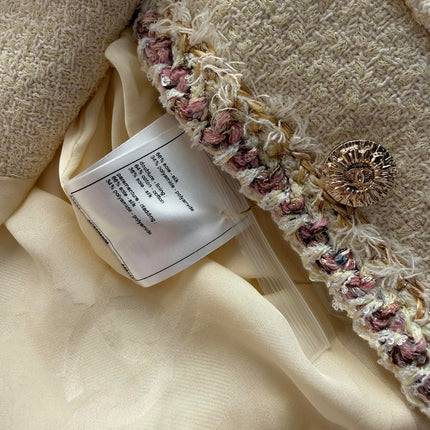CHANEL 26S TWEED JACKET 716