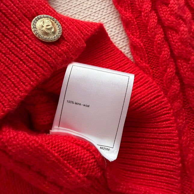 CHANEL 26S KNITTED CARDIGAN 720
