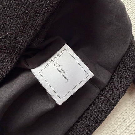 CHANEL 26S SLEEVELESS BLAZER 706