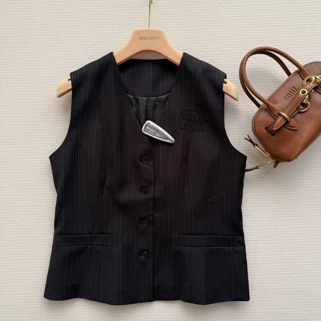 MIUMIU 26S SET VEST AND PLEATED SKIRT 867