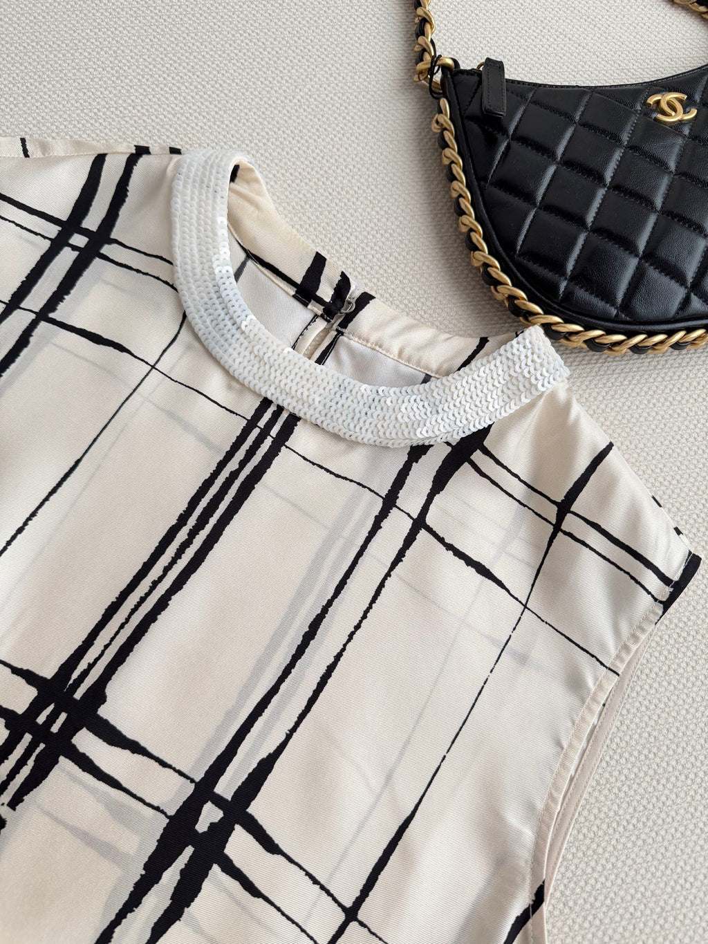 CHANEL 26S SLEEVELESS SILK TOP STYLE 1210