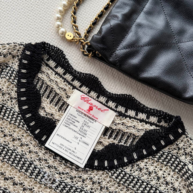 CHANEL 26S SHORT-SLEEVE KNIT TOP STYLE 1154