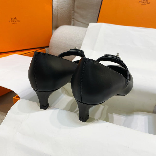 HM 26S MARY JANE POINTED TOE HEELS 40MM IN BLACK CALFSKIN KELLY BUCKLE