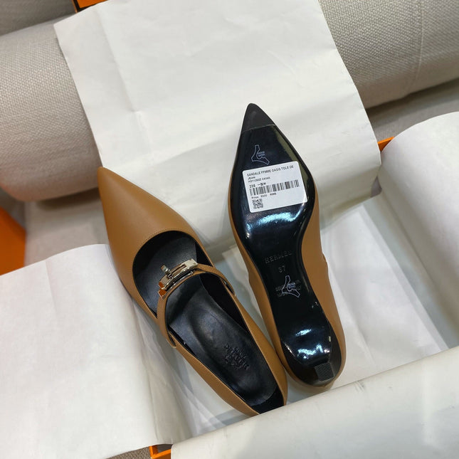 HM 26S MARY JANE POINTED TOE HEELS 40MM IN BROWN CALFSKIN KELLY BUCKLE