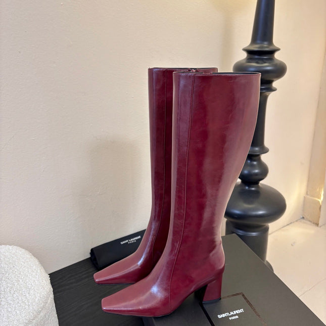 YSL 26S KNEE-HIGH HEELED BOOTS IN DARK RED SHINY CALFSKIN