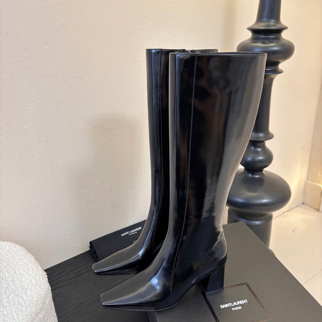 YSL 26S KNEE-HIGH HEELED BOOTS IN BLACK SHINY CALFSKIN