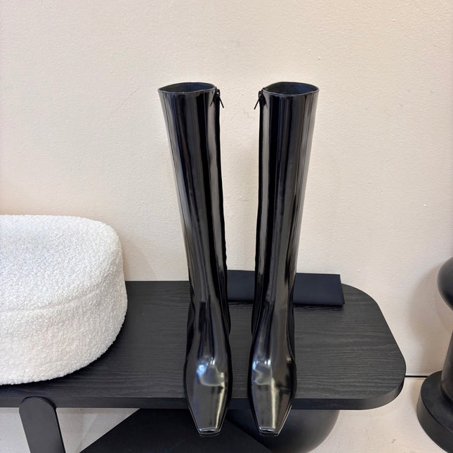 YSL 26S KNEE-HIGH HEELED BOOTS IN BLACK SHINY CALFSKIN