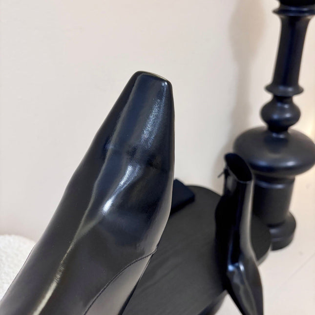 YSL 26S HEELED ANKLE BOOTS IN BLACK SHINY CALFSKIN