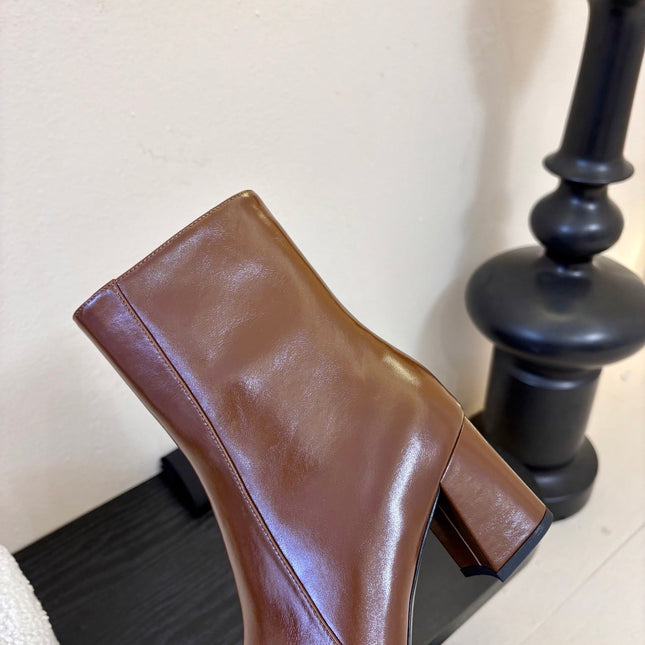 YSL 26S HEELED ANKLE BOOTS IN BROWN SHINY CALFSKIN
