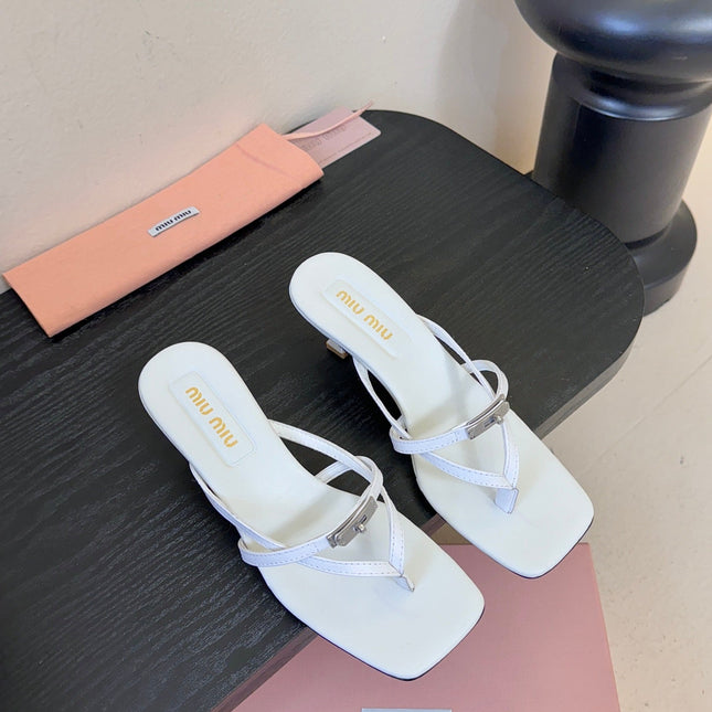 MIUMIU 26S LOW-HEEL THONG SANDALS IN WHITE CALFSKIN