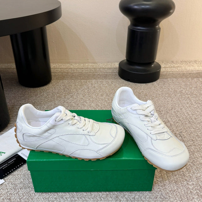 BOTTEGA VENETA 26S SNEAKERS IN WHITE CALFSKIN