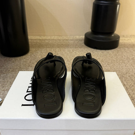 LOEWE 26S TOGGLE FLAT SANDAL IN BLACK CALFSKIN