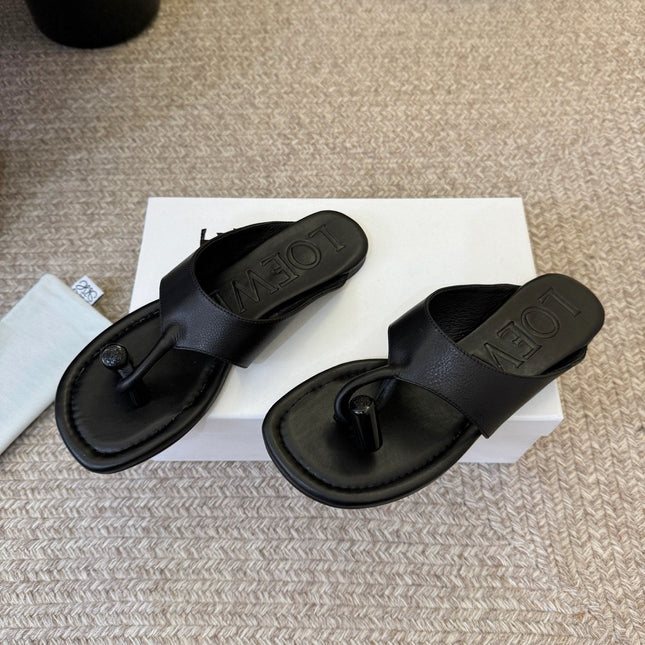 LOEWE 26S TOGGLE FLAT SANDAL IN BLACK CALFSKIN