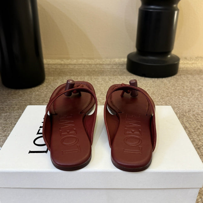 LOEWE 26S TOGGLE FLAT SANDAL IN DARK BROWN CALFSKIN