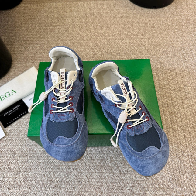 BOTTEGA VENETA 26S SNEAKERS IN NAVY BLUE SUEDE