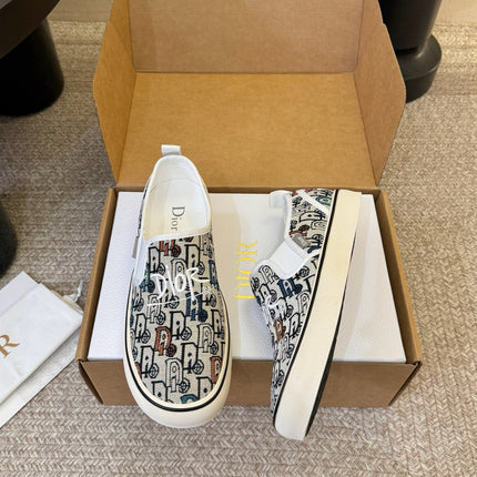 DIOR 26S WALK'N'DIOR SLIP-ON SNEAKERS IN MULTICOLOR DIOR OBLIQUE EMBROIDERED CANVAS STYLE 01