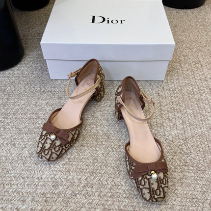 DIOR 26S HEEL ANKLE STRAP PUMPS IN BROWN DIOR OBLIQUE EMBROIDERED CANVAS WITH BOW