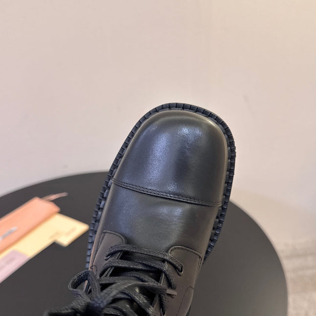 MIUMIU 26S LACE-UP ANKLE BOOTS IN BLACK CALFSKIN