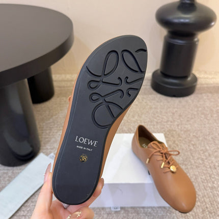 LOEWE 26S LACE UP FLAT SHOES IN TAN BROWN CALFSKIN