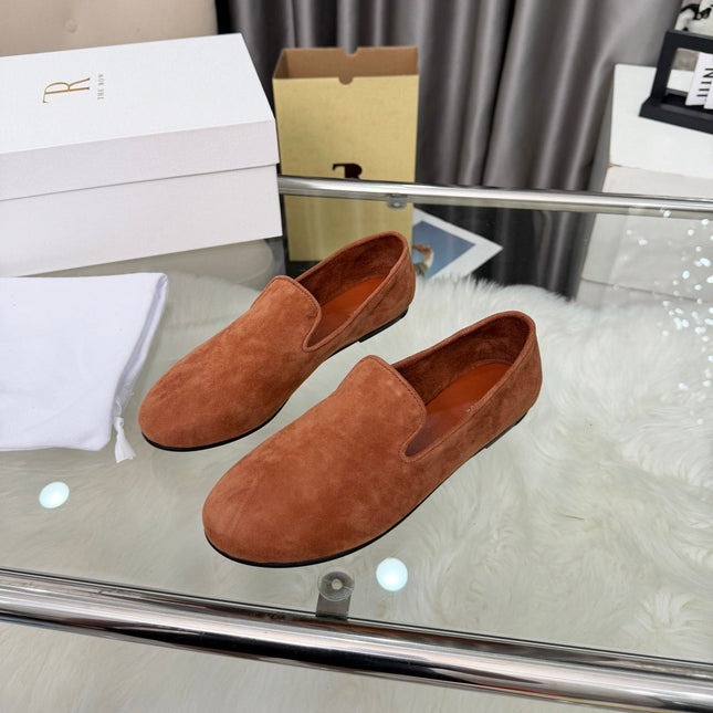 THE ROW 26S CLASSIC LOAFER FLATS IN COGNAC BROWN SUEDE