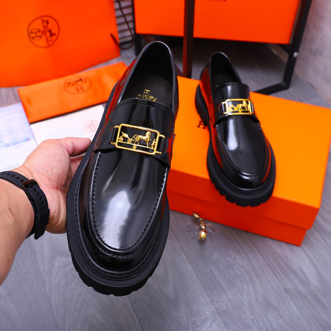 HM GOLD BUCKLE LOAFER GLOSSY BLACK CALFSKIN