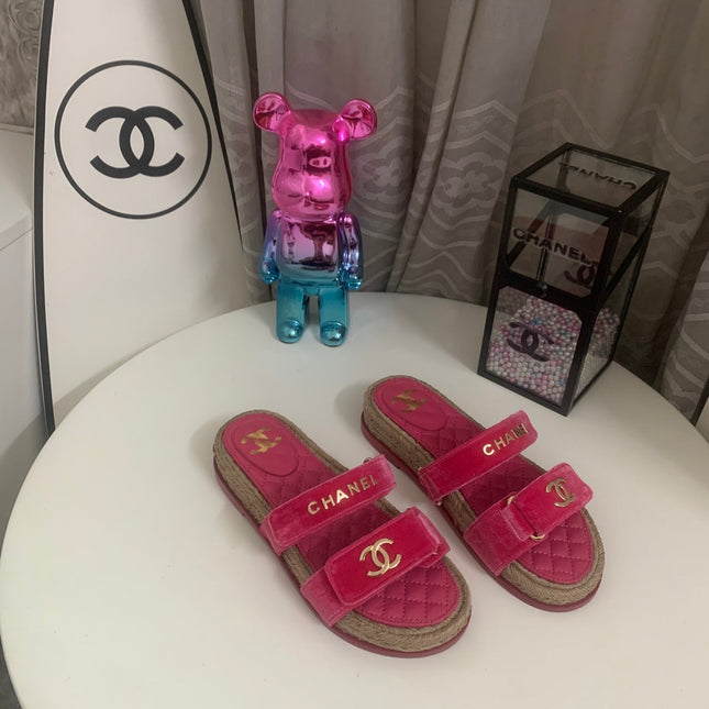 CHANEL 26S SLIDE SANDALS IN PINK VELVET AND CALFSKIN WITH ROPE SOLE GOLD HARDWARE