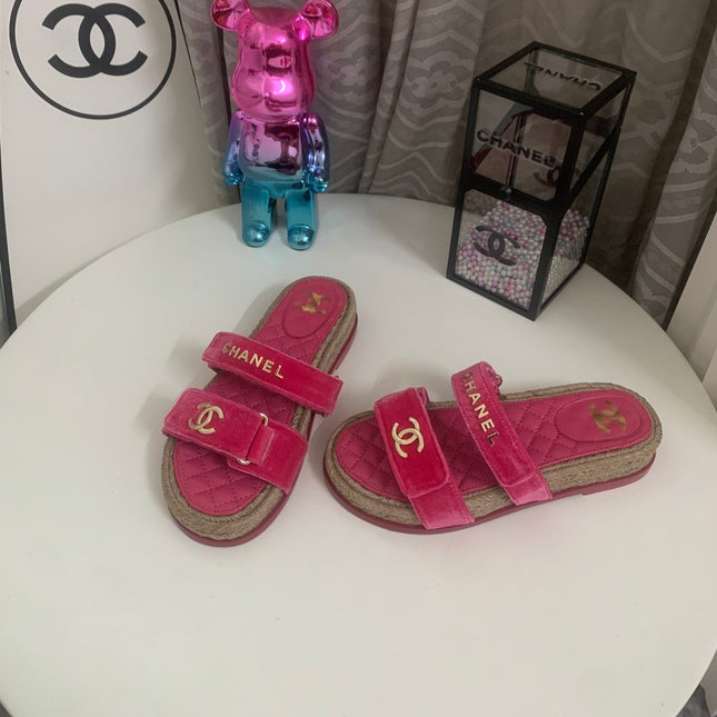 CHANEL 26S SLIDE SANDALS IN PINK VELVET AND CALFSKIN WITH ROPE SOLE GOLD HARDWARE