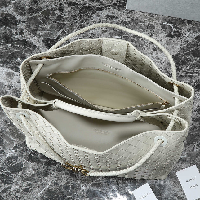 BOTTEGA VENETA 25S LARGE ANDIAMO 42 IN IVORY CALFSKIN GOLD HARDWARE