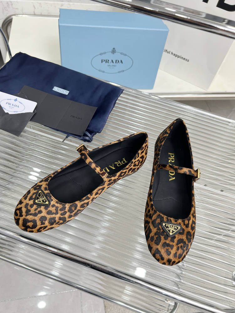BALLET FLAT IN HONEY HORSEHAIR