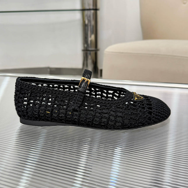 PRADA 26S MARY JANE FLATS IN BLACK WOVEN RAFFIA WITH TRIANGLE LOGO