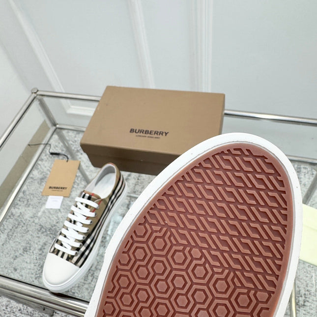 BURBERRY 26S LOGO CHECK LOW TOP SNEAKERS IN ARCHIVE BEIGE CANVAS