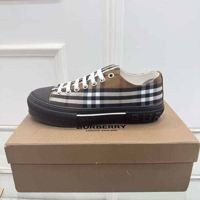 BURBERRY 26S VINTAGE CHECK SNEAKERS IN DARK BROWN AND BLACK CANVAS