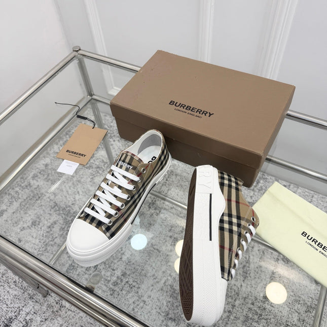 BURBERRY 26S VINTAGE CHECK SNEAKERS IN BROWN AND BLACK CANVAS