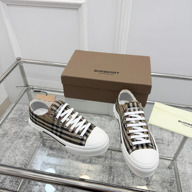 BURBERRY 26S VINTAGE CHECK SNEAKERS IN BROWN AND BLACK CANVAS