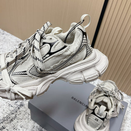 BALENCIAGA 25S 3XL SNEAKERS IN LIGHT TAUPE MIX BLACK PU LEATHER
