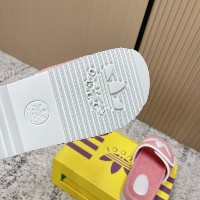 GUCCI 26S PLATFORM SLIDE SANDALS IN LIGHT PINK FABRIC