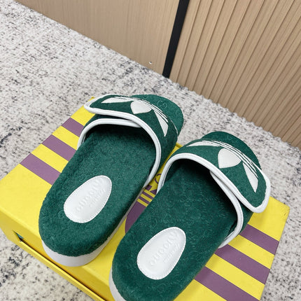 GUCCI 26S PLATFORM SLIDE SANDALS IN GREEN FABRIC